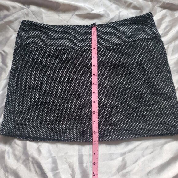 LUX Urban Outfitters Y2K Textured Mini Skirt EUC - Picture 4 of 4